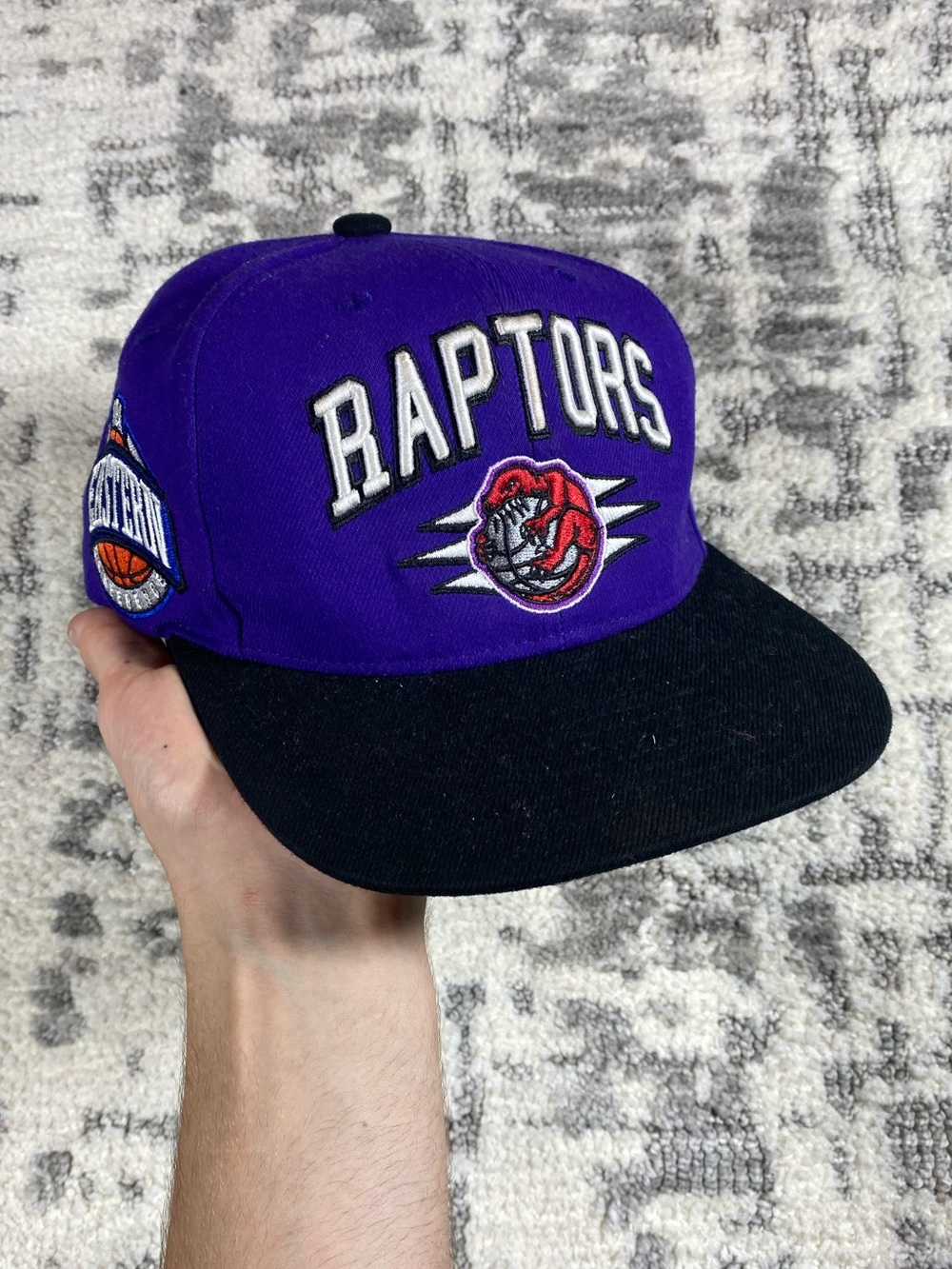 Vintage Toronto Raptors Mitchell & Ness Embroidered Snapback Cap